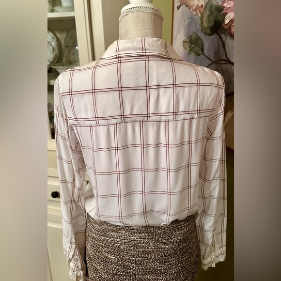 EUC Abercrombie & Fitch Super Soft “BoyFriend” Style Blouse. Size Medium - Picture 2 of 13